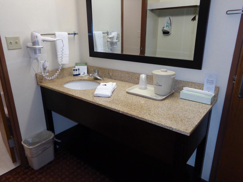 Americinn By Wyndham Johnston Des Moines Urbandale Camera foto