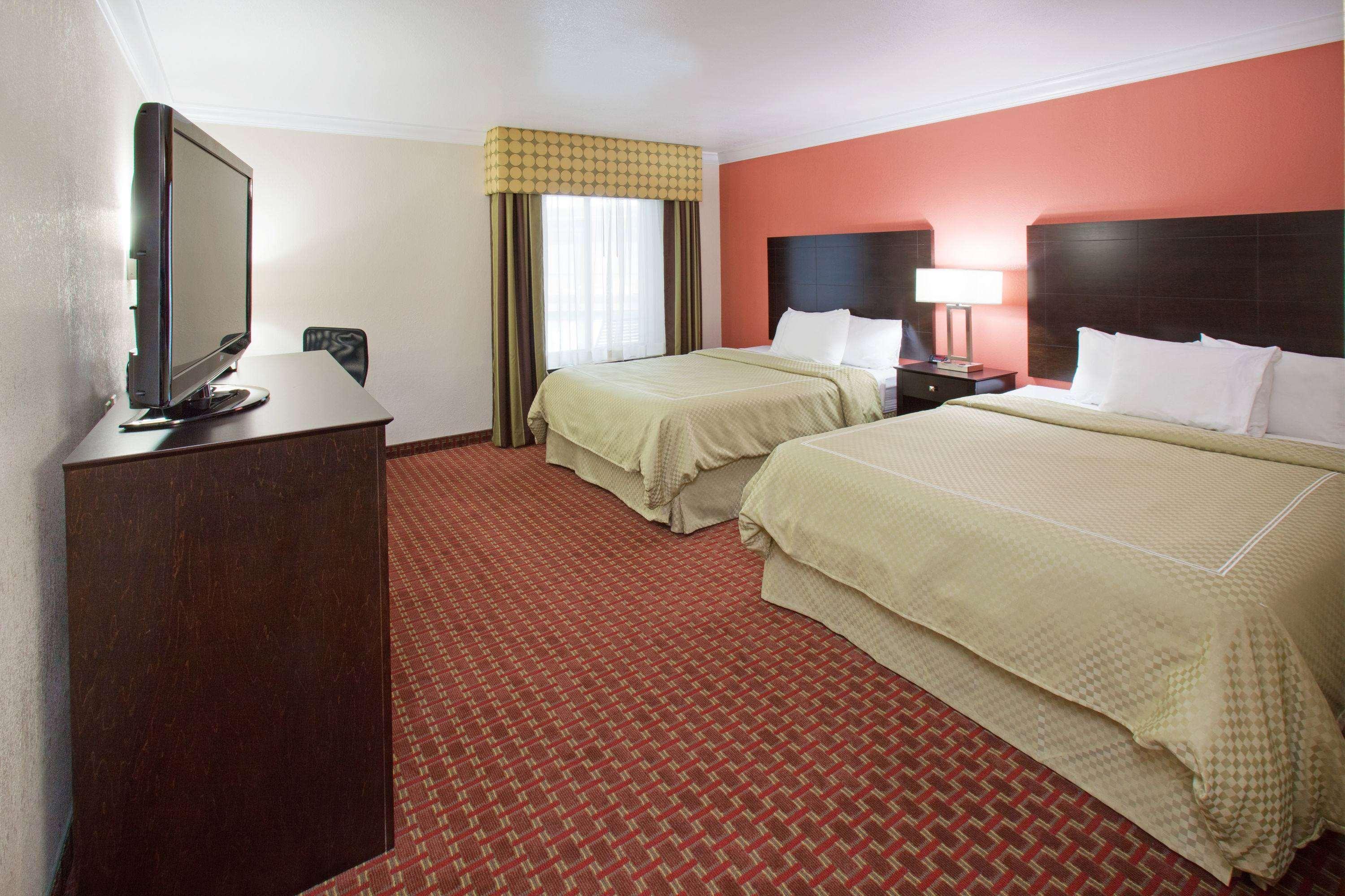 Americinn By Wyndham Johnston Des Moines Urbandale Esterno foto