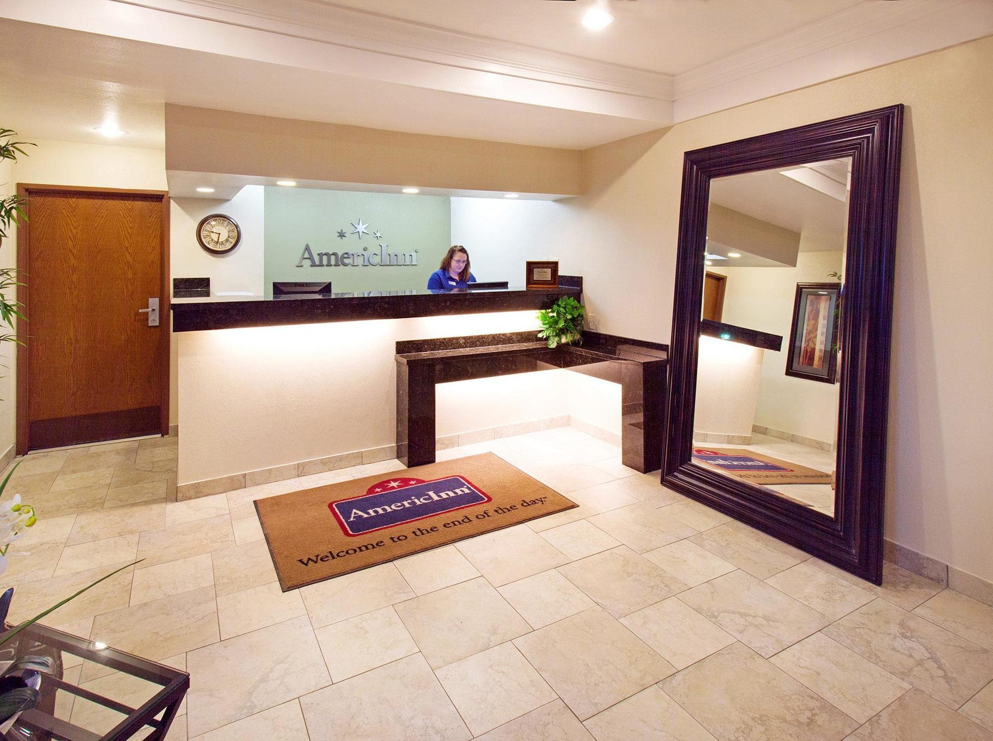 Americinn By Wyndham Johnston Des Moines Urbandale Esterno foto