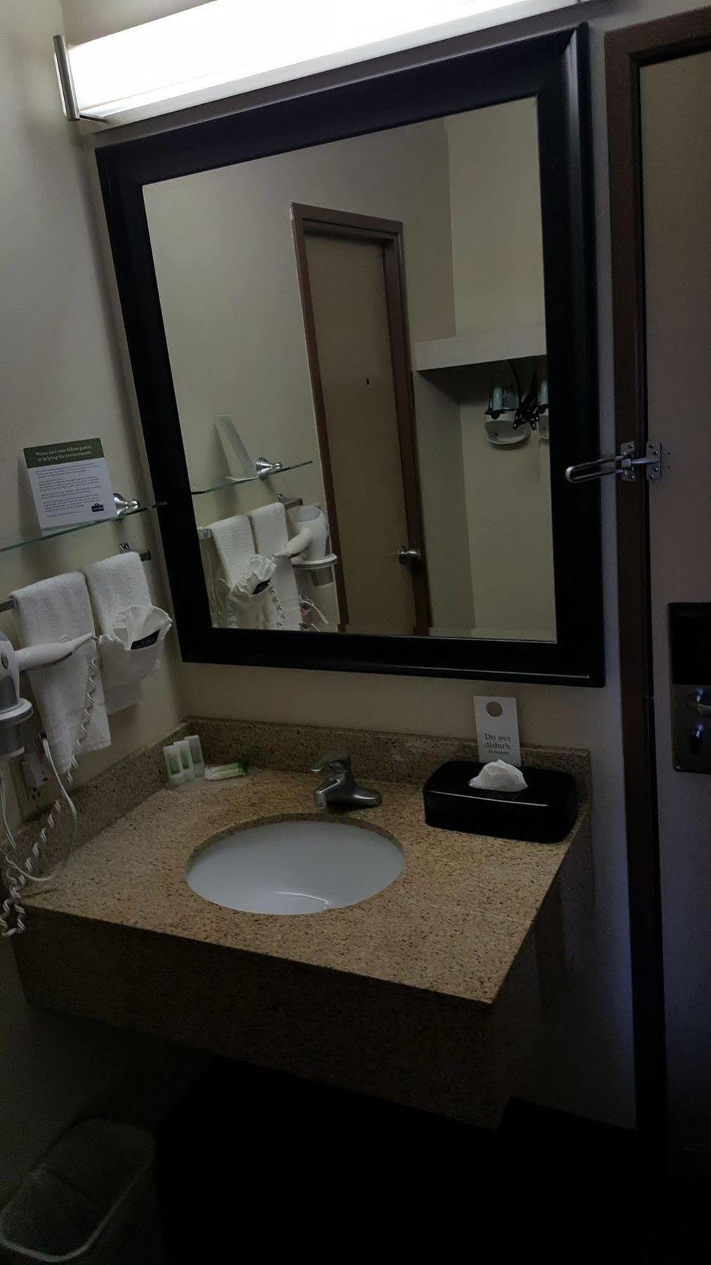 Americinn By Wyndham Johnston Des Moines Urbandale Esterno foto